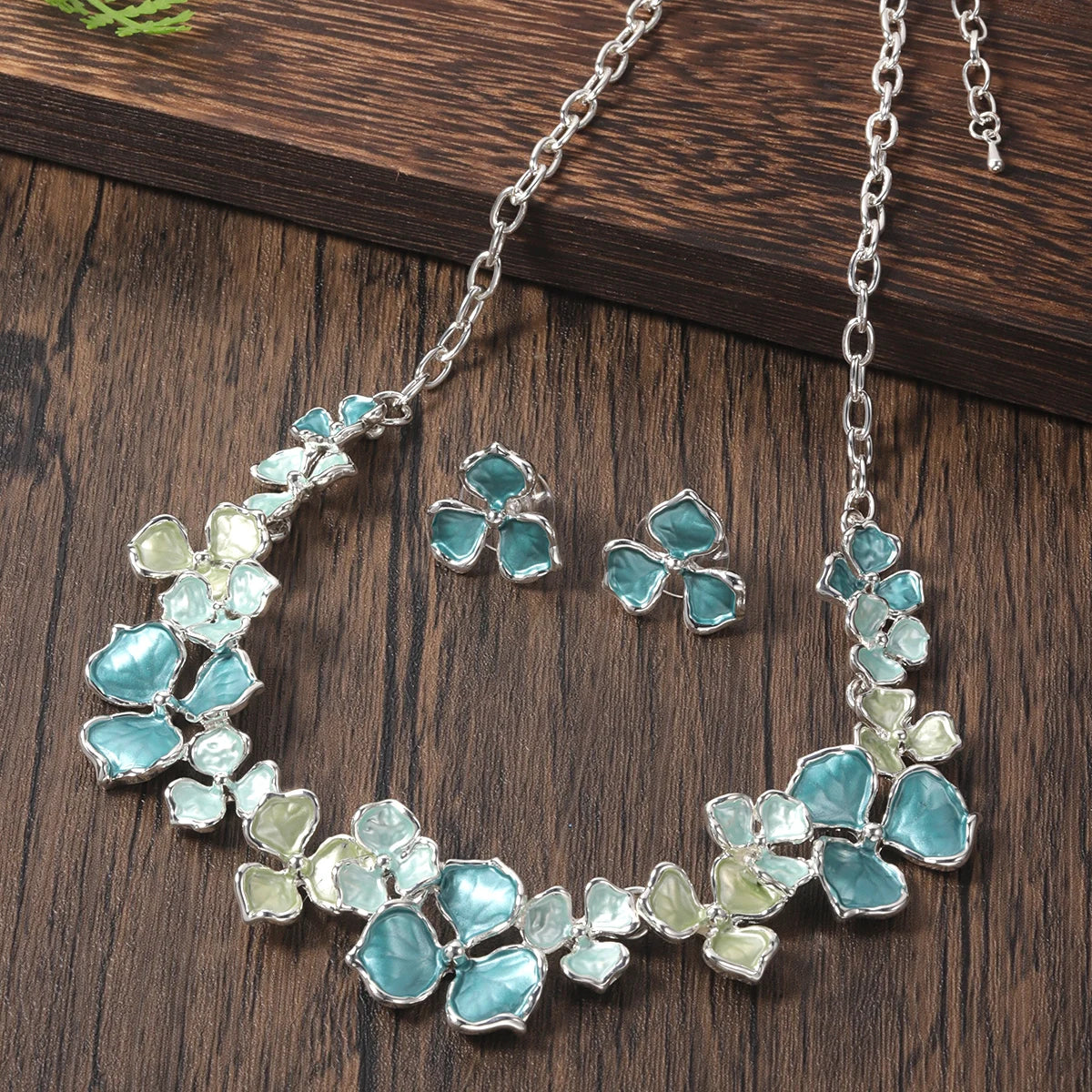 Cring Coco Mehrfarbiges Halsband für Damen, Blatt-Halsketten, modische Emaille-Ketten, Halskette, Schmuck-Accessoires für Frauen zum Muttertag