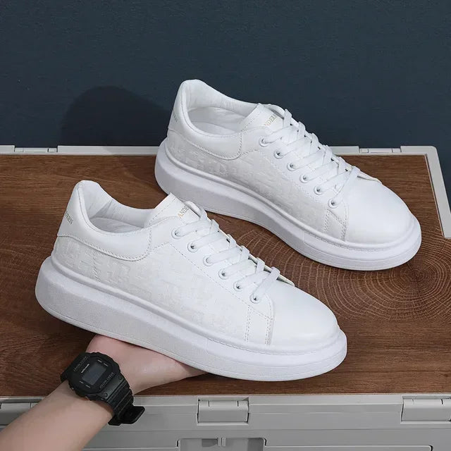 Leder Freizeitschuhe Herren 2025 Neue Schnürschuhe Dicke Sohle Freizeitschuhe Vielseitige Leder Muffin Schuhe Erhöhte Herren Board Schuhe