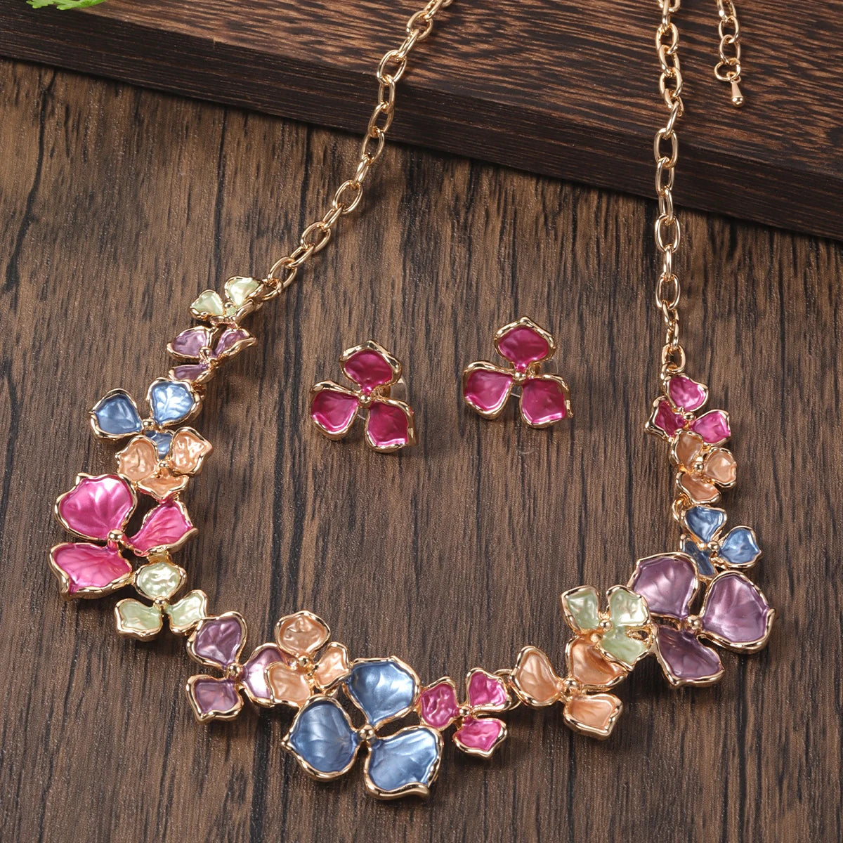 Cring Coco Mehrfarbiges Halsband für Damen, Blatt-Halsketten, modische Emaille-Ketten, Halskette, Schmuck-Accessoires für Frauen zum Muttertag