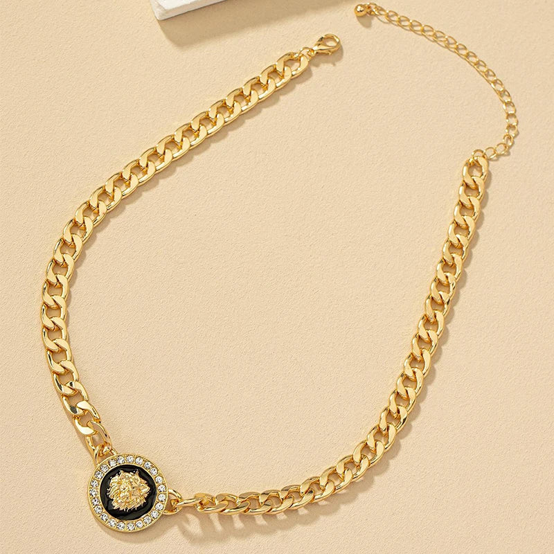 2 Stück Löwenkopf Emaille Choker Set für Frauen Gold Farbe Kubanische Kette Kristall Stein Surround Runde Quadrat Charm Halskette