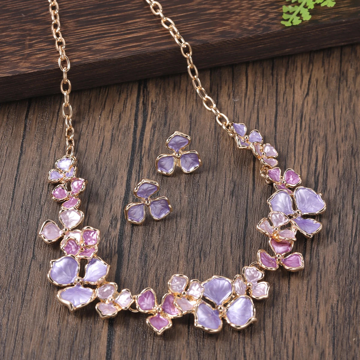 Cring Coco Mehrfarbiges Halsband für Damen, Blatt-Halsketten, modische Emaille-Ketten, Halskette, Schmuck-Accessoires für Frauen zum Muttertag