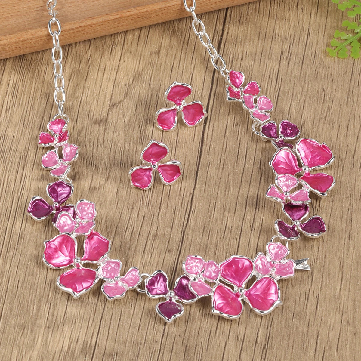 Cring Coco Mehrfarbiges Halsband für Damen, Blatt-Halsketten, modische Emaille-Ketten, Halskette, Schmuck-Accessoires für Frauen zum Muttertag