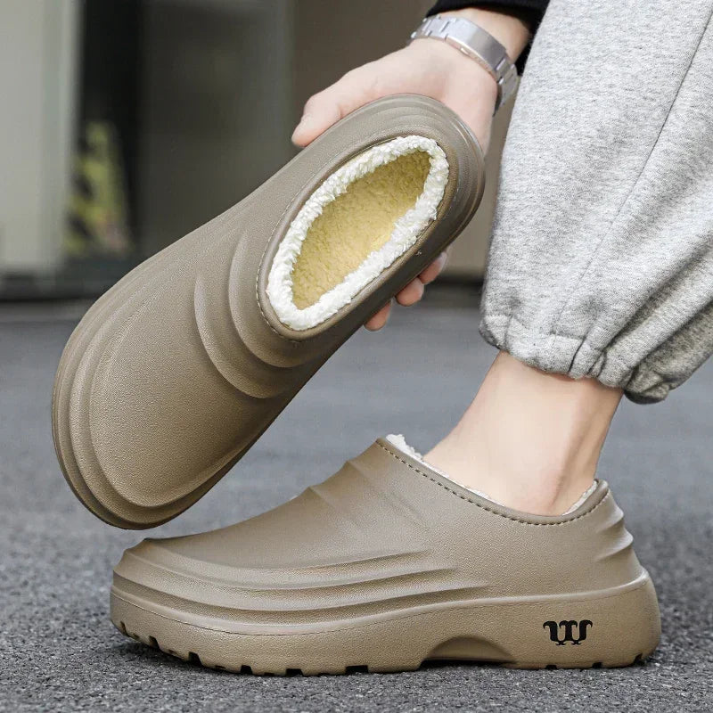 2024New Fashion Baumwolle Hausschuhe Männer Winter Warme Hause Baumwolle Schuhe Wasserdichte Garten Schuhe Indoor Slip auf Concise Schuhe