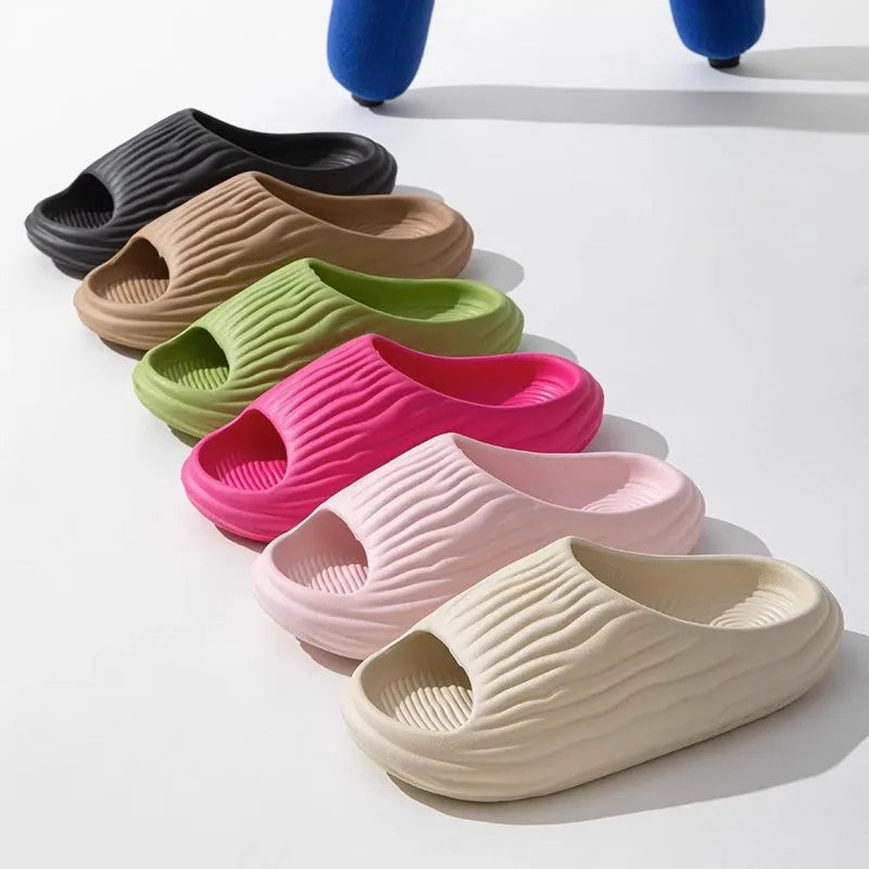 Superweiche EVA-Plateau-Slipper für Damen, minimalistische und bequeme rutschfeste Hausschuhe für das Badezimmer im Innenbereich, Damenhausschuhe