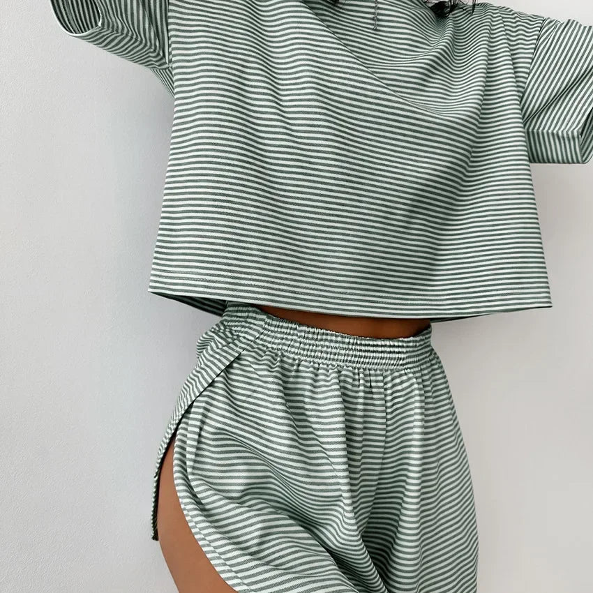 Women's Stripe Pajamas Set Short Sleeve T-Shirt And Shorts Sleepwear 2 Piece Set For Women Home Casual Loose Round Neck Pajamas