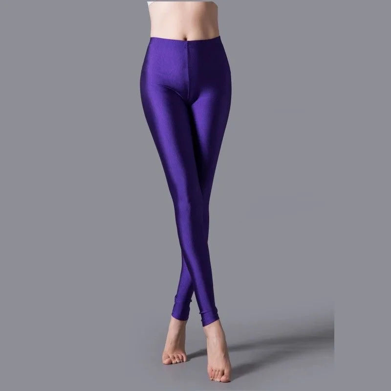 Hochelastische Skinny-Leggings, Bleistifthose, schlanke Hose in Übergröße, glänzende Yogahose für Frauen, sexy, hautfreundliche, enge Leggings