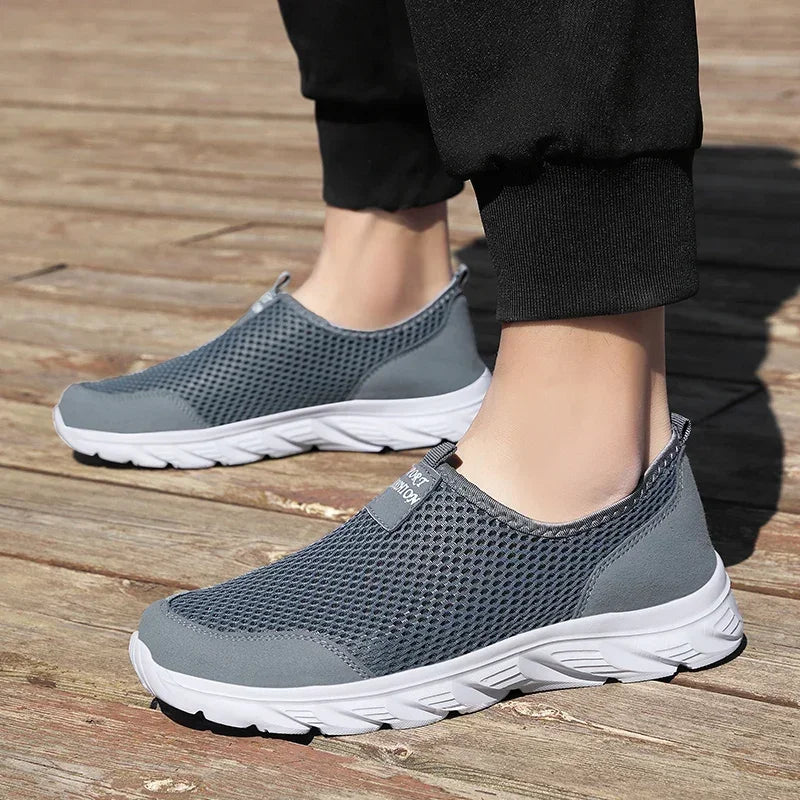 MAEDEF Modische, atmungsaktive Herren-Freizeitschuhe, leichte Outdoor-Wanderschuhe, rutschfeste Herren-Sneaker, bequemes Slip-on-Schuhwerk