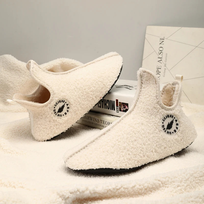 Neue Winterhausschuhe für Herren, hochwertige, leichte Designschuhe, modische Plüschhausschuhe für Damen, warme Slipper für Paare