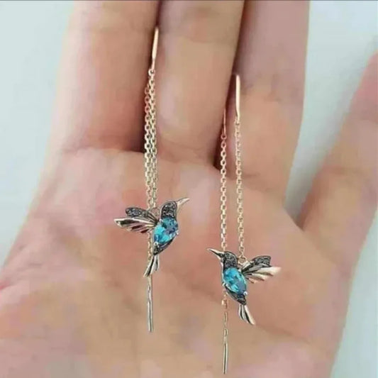 1 Paar neue Mode kleine Vogel Tropfen lange hängende Ohrringe für Frauen elegante Mädchen Quaste Ohrring stilvollen Schmuck