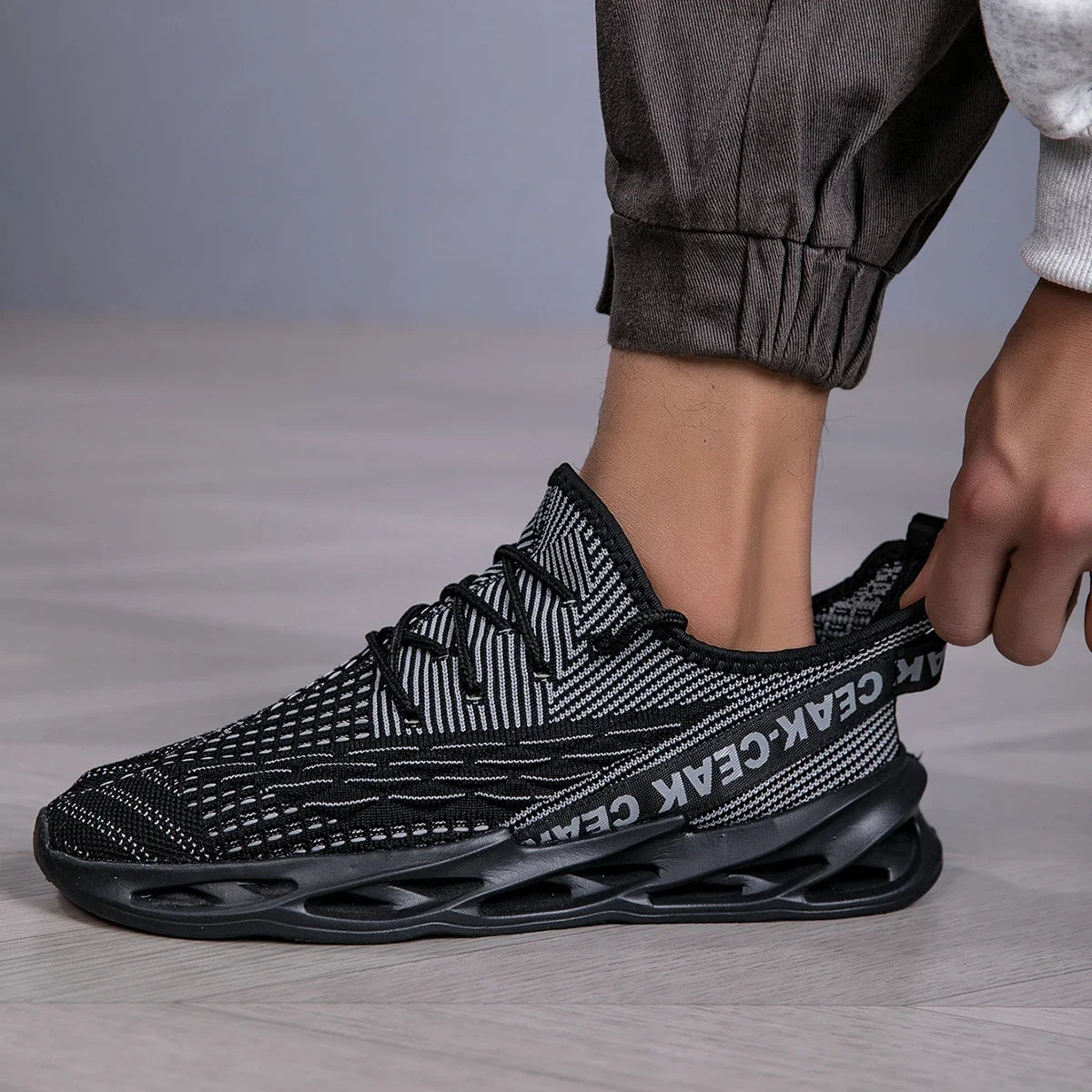YRZL Sneakers Herren Mesh Atmungsaktive Laufsportschuhe Mann Leichte Weiche Dicke Sohle Loch Herrenschuhe Sportliche Sneakers für Männer